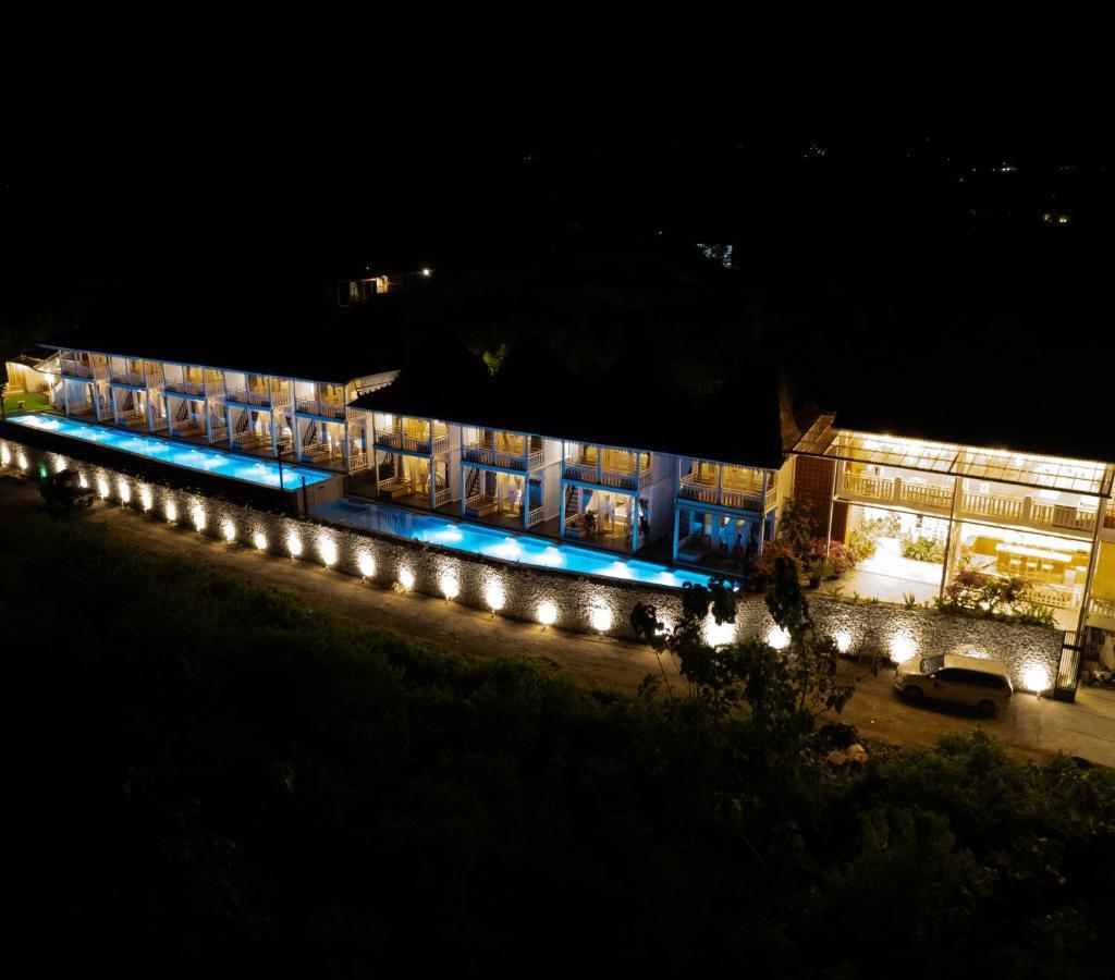 Mambo Hill Resort Ped Exterior foto